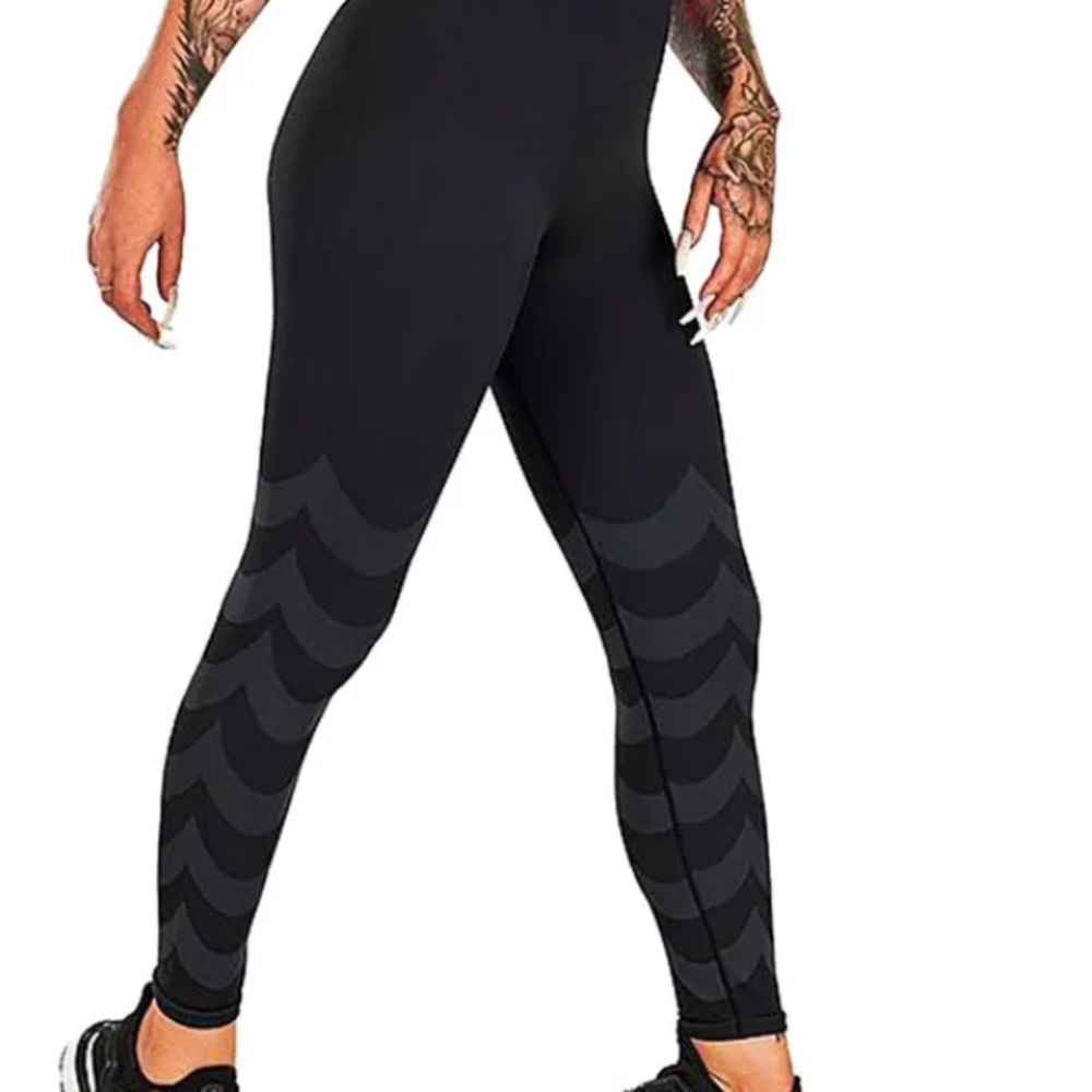 NWOT ADIDAS X MARIMEKKO aeroknit LEGGINGS, large